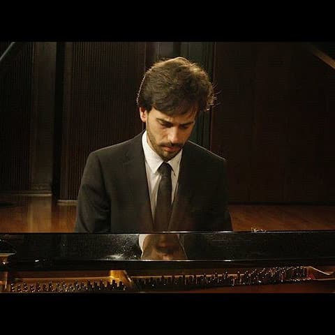 Iván Martín como pianista